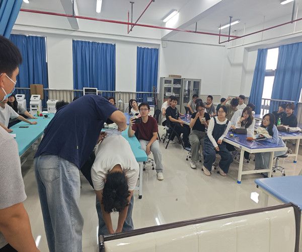第二临床医学院“康育工坊”顺利完成第...